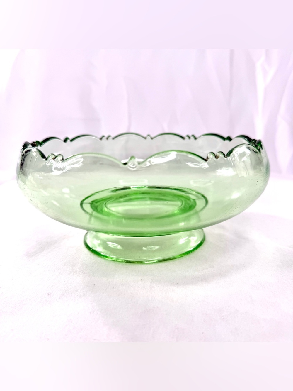 Vintage Antique Unsigned Green Transparent Scalloped Round Bowl Foot 7 Inch